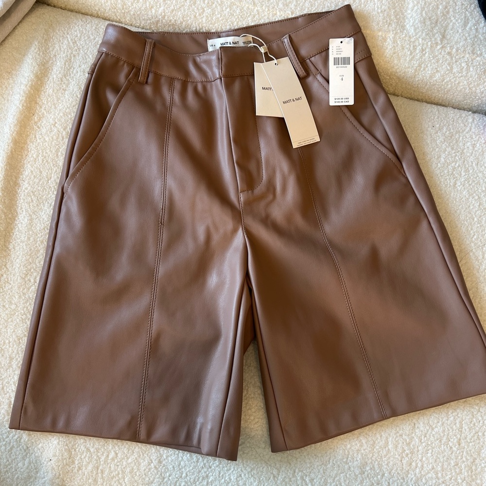 NWT Matt & Nat // Anthropologie Edie High-Waisted Faux Leather Shorts size 4